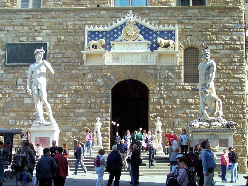 插图 4 佛罗伦萨旧宫的大门